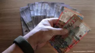 Эксперт дал советы по хранению денег во время отдыха