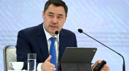 Садыр Жапаров рассказал анекдот про казаха и кыргыза - строителей дорог