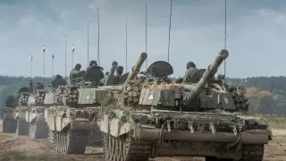 Польша решила перебросить войска к границе с Беларусью