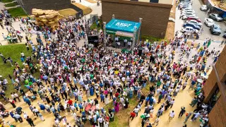 Тысячи жильцов получили ключи от квартир