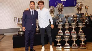 "Он не имел права". Экс-игрок "Барселоны" обрушился с критикой на Хави