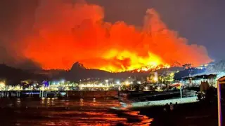 "С одной стороны землетрясения, а с другой - пожары". Что говорят казахстанцы о ситуации в Турции