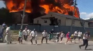 Крупный пожар на юго-востоке Астаны: загорелись бочки с бензином