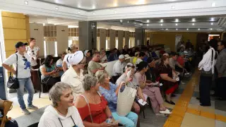 Как в ЦОНе: Ермаганбет Булекпаев провел единый день приема жителей Темиртау в новом формате