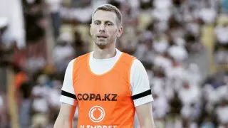 "Приезжают судьи из Дании, Исландии и просто убивают наши клубы" - футболист "Ордабасы"