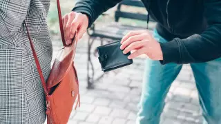 Как избежать кражи в путешествиях. Неочевидные лайфхаки