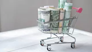 Названы официальные курсы доллара, рубля и евро на 4 августа