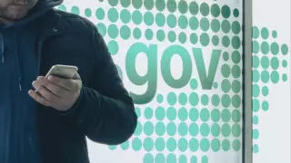 Задержание сотрудника объяснили в "Правительстве для граждан"