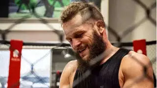 UFC официально анонсировал бой уроженца Казахстана