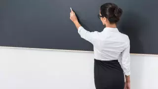 Педагог в Текели пыталась купить повышение квалификации, заплатив 600 тысяч тенге