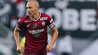 Легенда "Барселоны" Иньеста перешел в клуб из ОАЭ