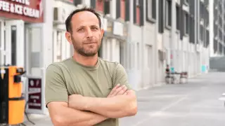 "Қазақтар мақтасын деп жасаған жоқпын" - Ақкентте 16-қабаттан балаларды құтқарған Шукур Гюнай