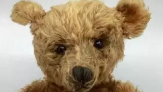 Плюшевый мишка с британского блошиного рынка оказался сокровищем