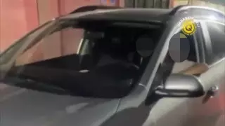 Курьер на мопеде "задержал" родственника полицейского начальника в Шымкенте