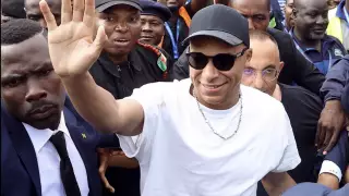 ПСЖ запретит Мбаппе появляться на домашнем стадионе