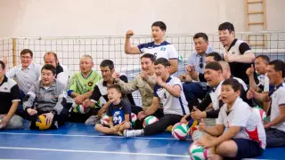 Мирзагалиев встретился с паралимпийцами Жанаозена