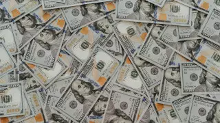 Курс доллара резко вырос на торгах