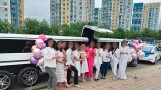 Не превращать в шоу выписку из роддома призвали в Атырау