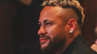 Неймар официально перешел в "Аль-Хиляль"