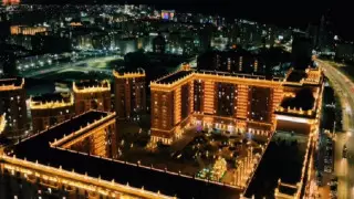 "Пир во время чумы": блогер возмутился ночной подсветкой ЖК в Актау