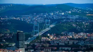 Сейсмолог предупредил о высокой вероятности мощного землетрясения в Стамбуле