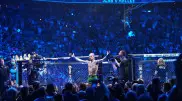 Нокаутом завершился чемпионский бой на UFC 292