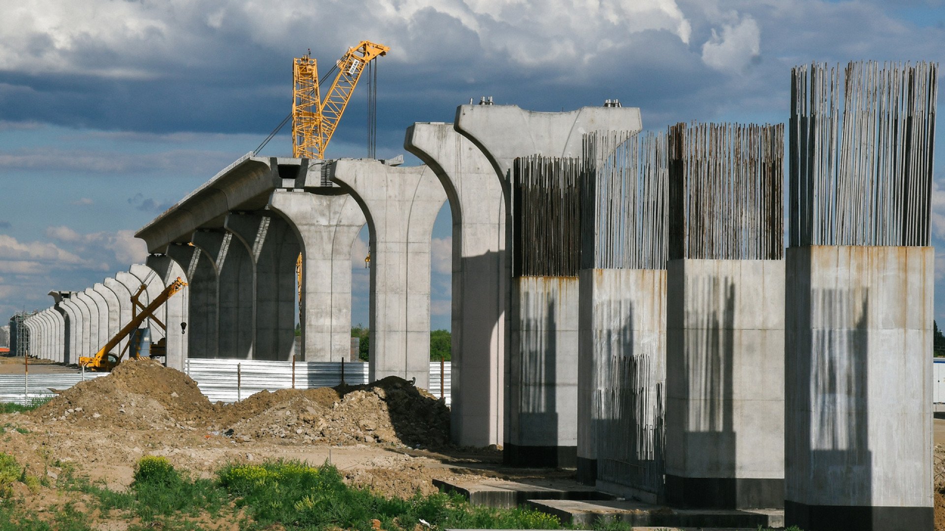 Китайские надписи возле LRT удивили астанчан: 23 августа 2023 11:41 -  новости на Tengrinews.kz