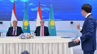 Казахстан поможет Таджикистану развивать цифровые технологии