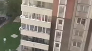Балаларды суретіне қарап таптық - Ақкенттегі өрт кезінде құтқарылған балалардың анасы