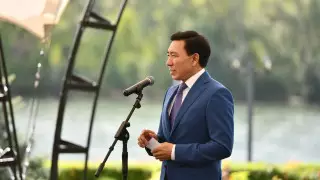 Аким Усть-Каменогорска встретился с городским активом