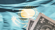 Курс доллара упал еще на 3 тенге