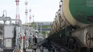 Спор с Польшей о поставках казахстанской нефти из России объяснили в Минэнерго