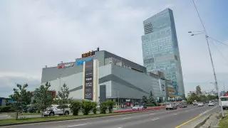 Гостей отеля The Ritz-Carlton в Алматы эвакуировали