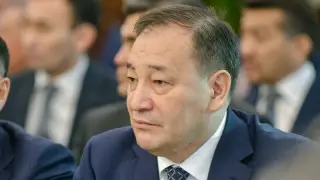 Токаев снял Тугжанова с поста акима Актюбинской области