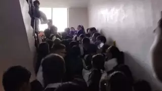 Очередную давку учеников сняли в школе Астаны