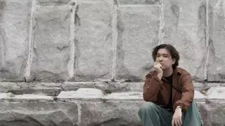 M'Dee и его девушка написали песню о любви на казахском языке