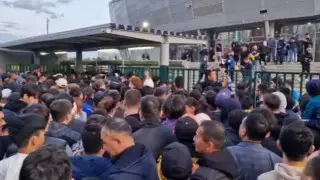 Столпотворение у "Астана Арены": в федерации футбола ответили на критику