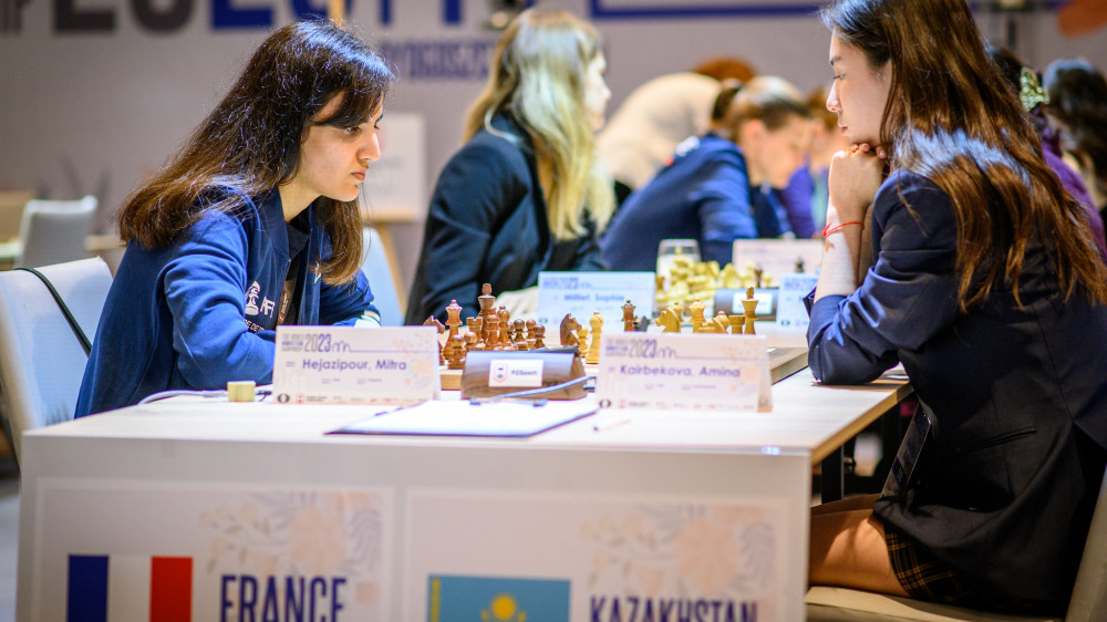 Суперкамбэк! Шахматистки из Казахстана вышли в финал чемпионата мира