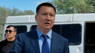 Аким Павлодарской области пристыдил дачников, выбрасывающих животных