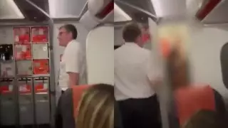 Парочку застукали в туалете самолета и передали полиции