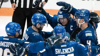 Драка помогла? "Барыс" забил 8 голов и вышел в зону плей-офф