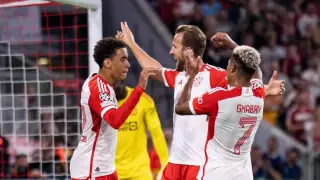 "Бавария" и МЮ устроили голевое шоу в Лиге чемпионов