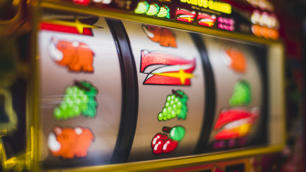 Возрастной ценз для участников азартных игр предложили повысить в Казахстане