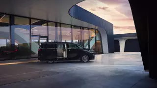 Долгожданный Lexus LM скоро в Казахстане и Кыргызстане