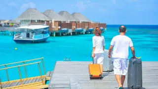 Число путешествий по миру значительно увеличилось в 2023 году