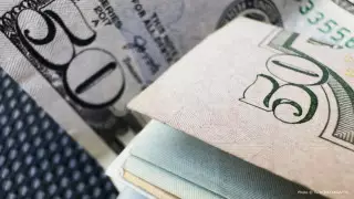 Курс доллара снова вырос на 3 тенге