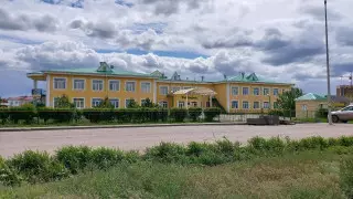 Заведующую детсадом уволили в Уральске после скандала с протухшим мясом