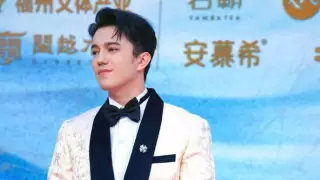 Сказочное шоу развернулось на выступлении Димаша Кудайбергена в Китае