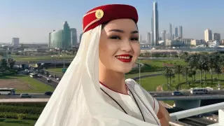 "Ертеңіне жұмысқа шақырту алдым": Дубайдағы алып әуе компаниясында жұмыс істеп жүрген қазақ қызы