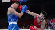 Боксер из Казахстана отправил соперника в нокдаун, но покинул Азиаду